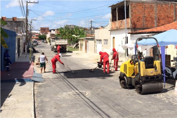 Rua Canadá é recapeada depois de indicação de Anderson de Tuca