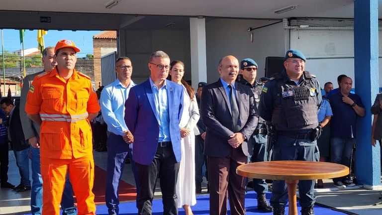 Sargento Byron participa de solenidade de sanção de leis em prol dos servidores militares de Sergipe