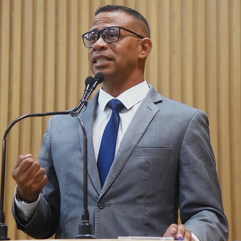 Sargento Byron ressalta a urgência de programas de reabilitação para dependentes químicos em Aracaju