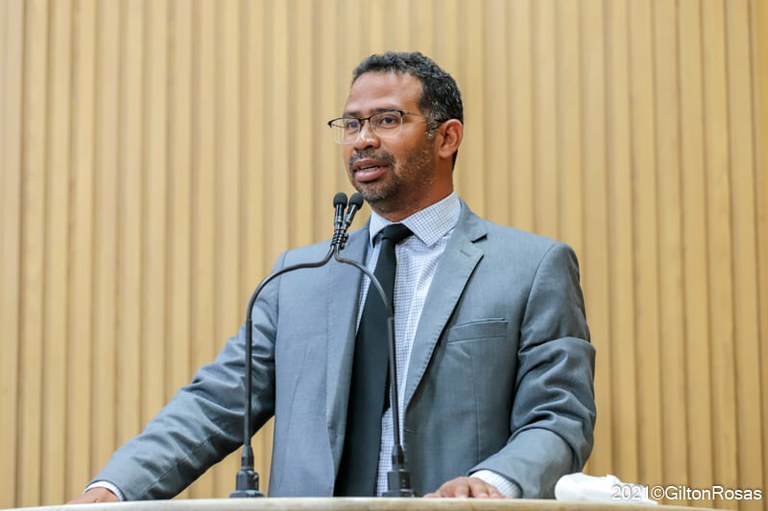 Sargento Byron sai em defesa da Polícia Militar de Sergipe