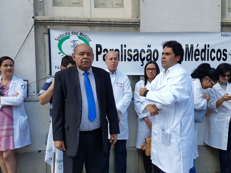 "Saúde de qualidade só com a valorização dos profissionais", diz Seu Marcos em ato do Sindimed