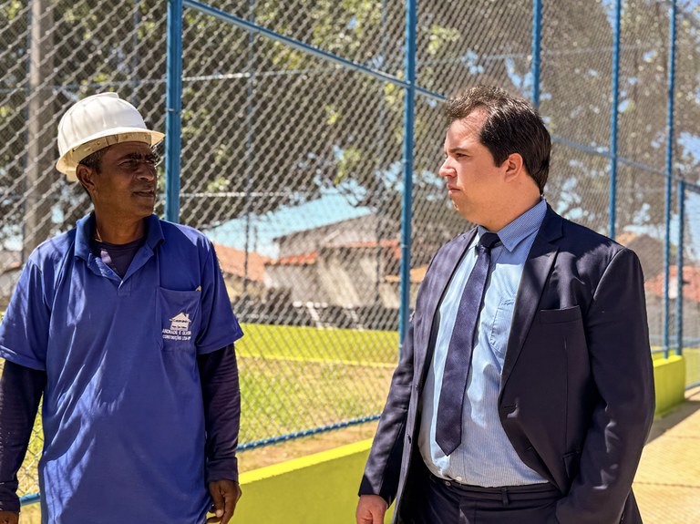 Sávio visita obras e fiscaliza postos de saúde de Aracaju