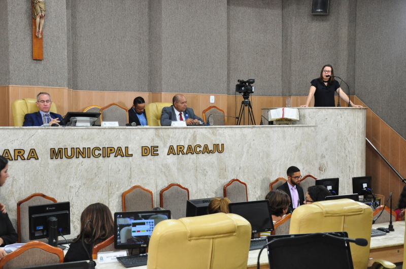 Secretária Municipal da Saúde presta contas em Audiência Pública na CMA