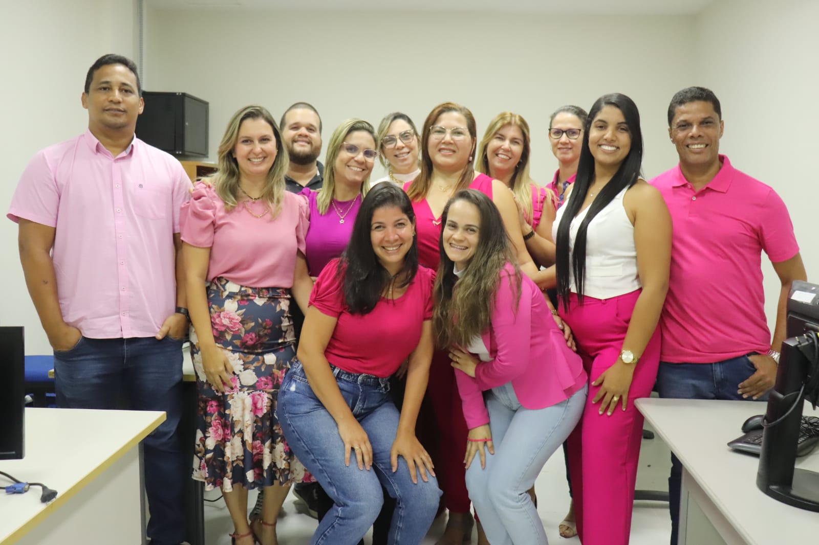 Servidores da CMA aderem à campanha do Outubro Rosa