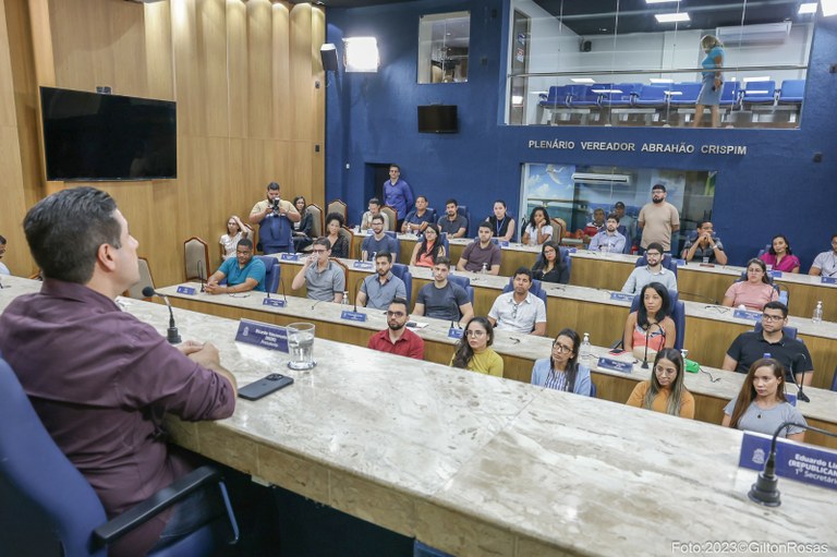 Servidores da CMA participam de reunião com presidente Ricardo Vasconcelos