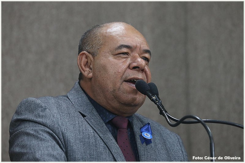 Seu Marcos cobra regularização dos salários dos funcionários da Multiserv