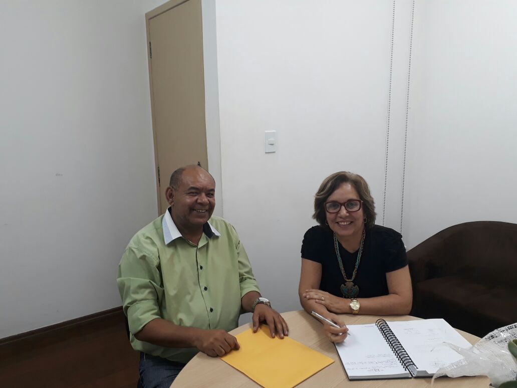 Seu Marcos comemora a implantação da Matrícula Online pela Semed