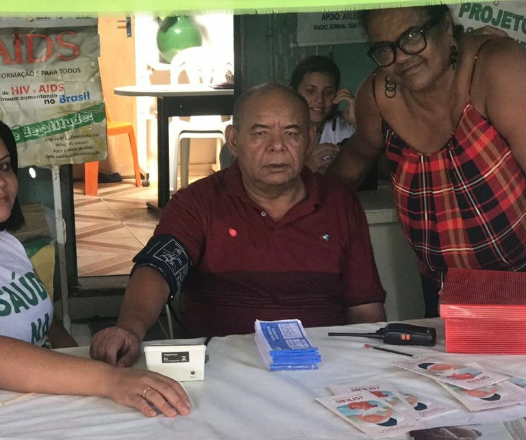 Seu Marcos conhece projeto social no Santa Maria