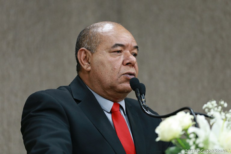 Seu Marcos defende uma linha de ônibus UFS/ Bugio