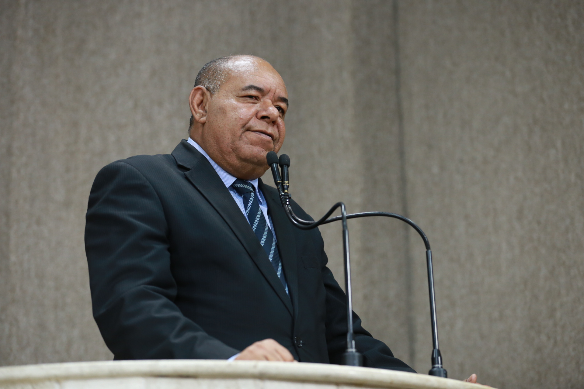 Seu Marcos denuncia Estrela por atraso no pagamento dos funcionários