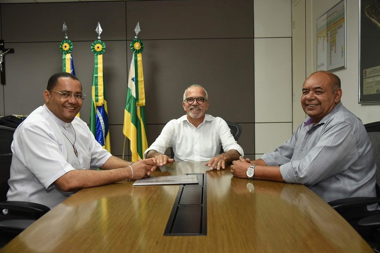 Seu Marcos participa de reunião com PMA para tratar da Festa de Nossa Senhora Aparecida no Bugio