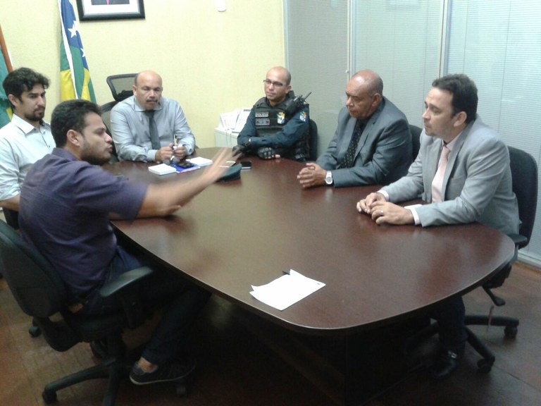 Seu Marcos participa de reunião na SSP para cobrar mais segurança nos bairros de Aracaju