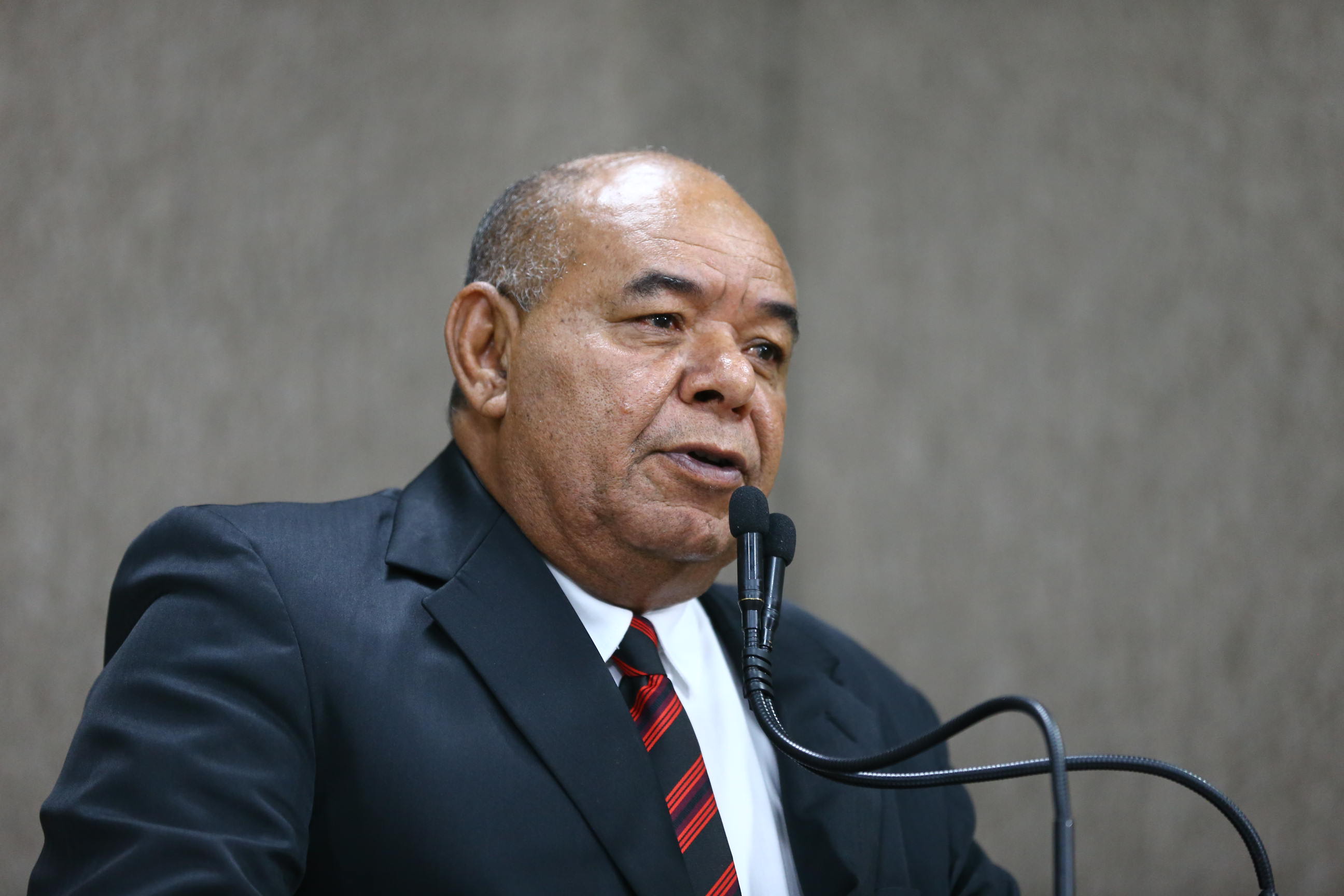 Seu Marcos propõe Projeto Praia Limpa na CMA