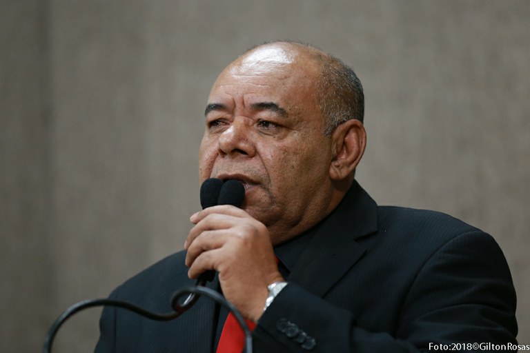 Seu Marcos rasga ofício que determina fim da CPI da Saúde