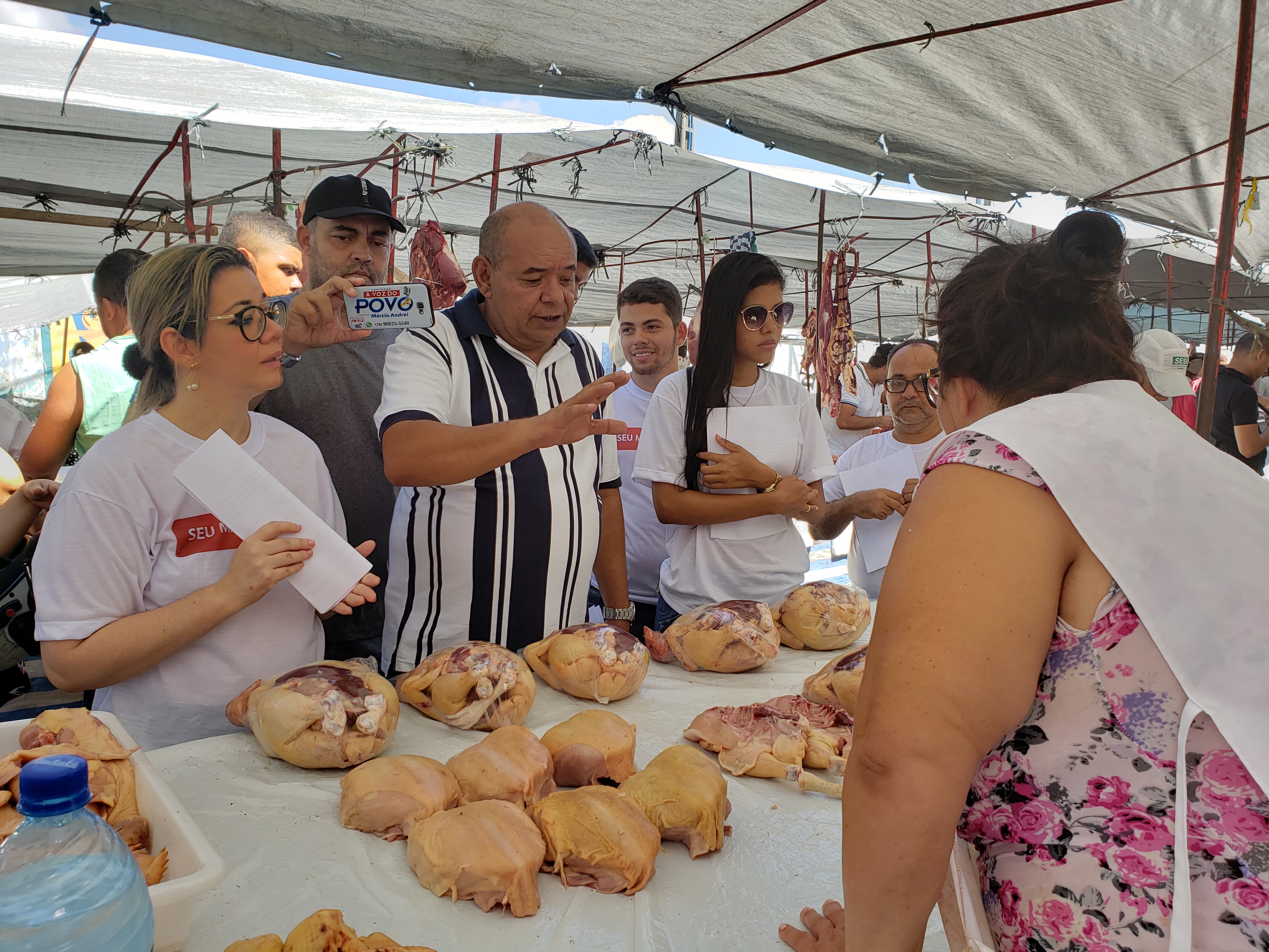 Seu Marcos realiza ação no Bugio e alerta sobre a possível falta de vagas em frigoríficos