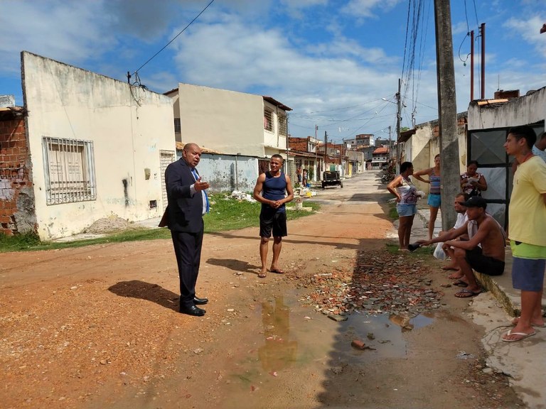 Seu Marcos reivindica melhorias na comunidade Riacho do Cabral no Olaria