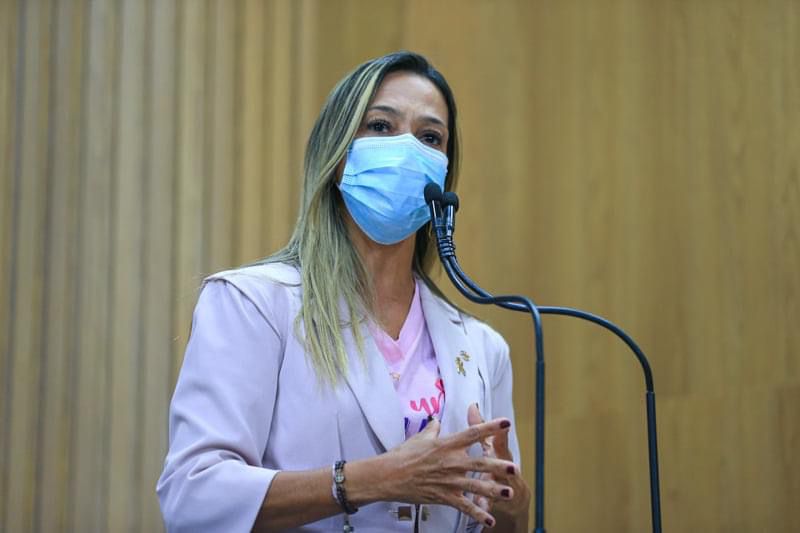 Sheyla Galba destaca problemas encontrados no Centro Social Urbano e cobra especialidades em UBS da zona Norte