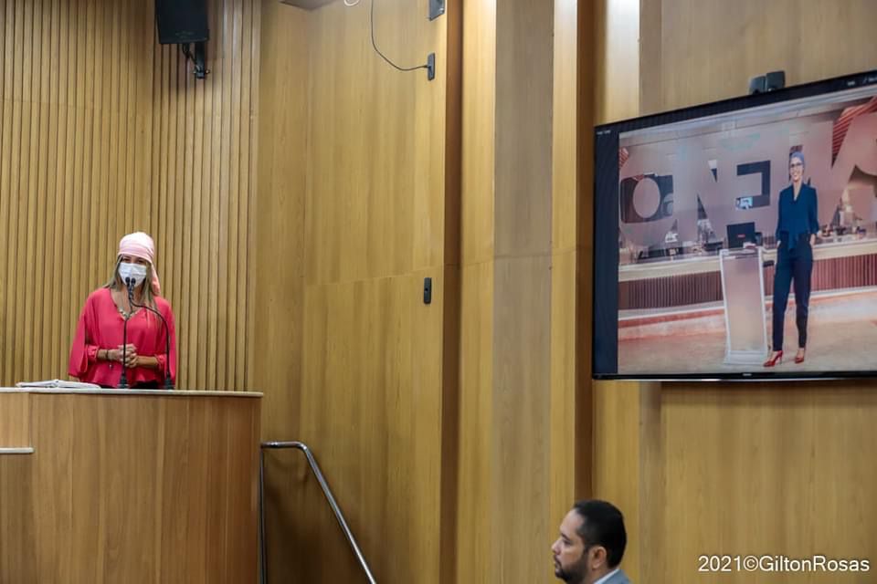 Sheyla Galba faz homenagem à jornalista Lilian Ribeiro que revelou na TV estar enfrentando câncer de mama