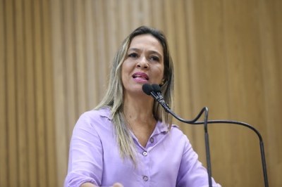 Sheyla lamenta morte de pacientes oncológicas