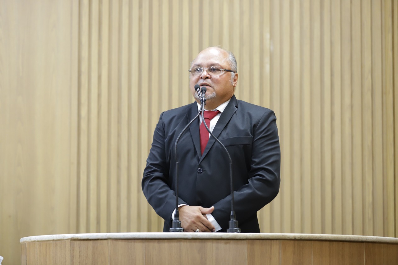 Sindiprev/Se reivindica realização de concurso público em Tribuna Livra na CMA