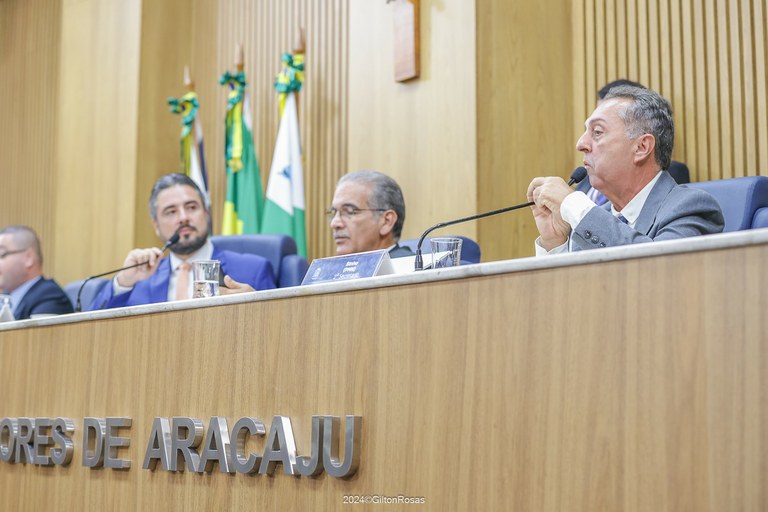 Sindisan utiliza 'Tribuna Livre' da Câmara de Vereadores de Aracaju e atualiza trâmites do processo de concessão de serviços da Deso