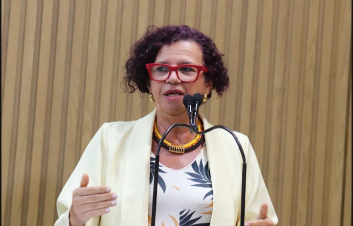 Sonia Meire denuncia descaso com a limpeza urbana em Aracaju 