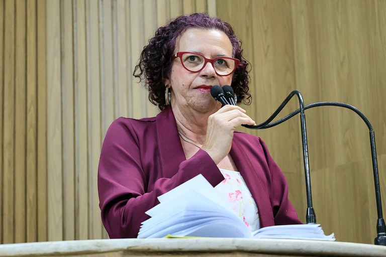 Sonia Meire denuncia descaso com a saúde em Aracaju 