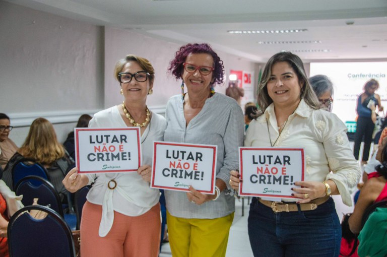 Sonia Meire destaca luta de professores e projeto de lei de ‘não ao proselitismo religioso nas escolas’