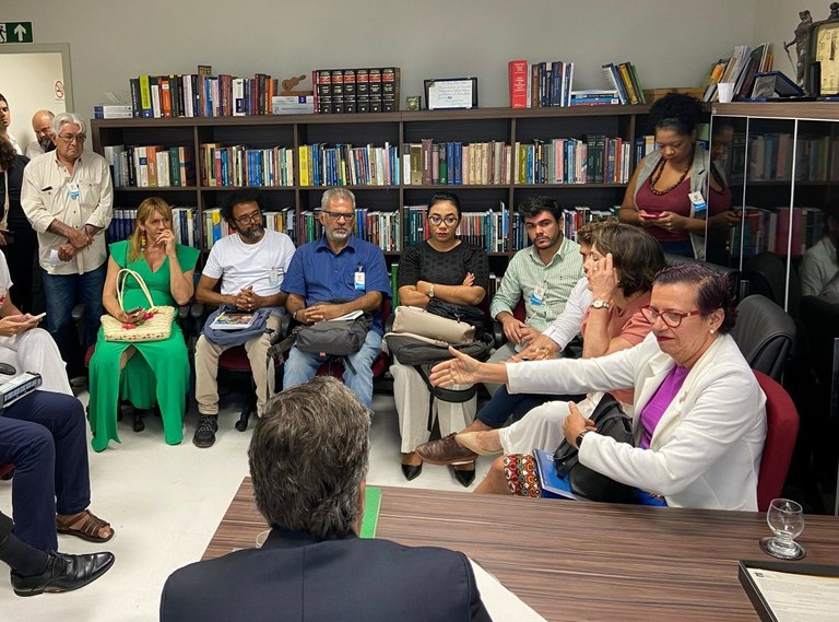 Sonia Meire participa de Audiência no Ministério Público sobre licitação do transporte 