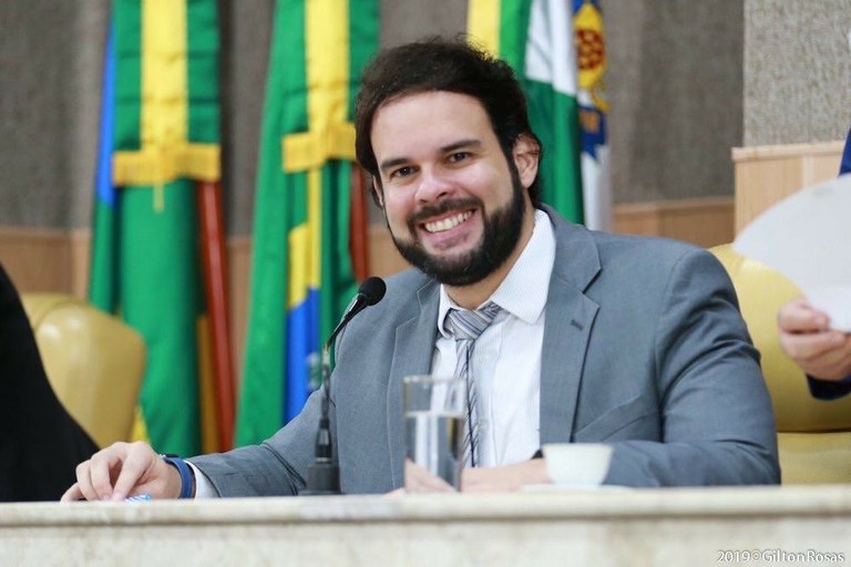 Thiaguinho Batalha apresenta requerimento para criação da comissão de turismo