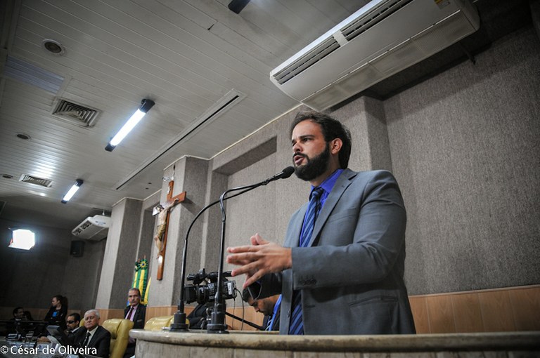 Thiaguinho Batalha apresenta vídeo que foi copiado e alterado das suas redes sociais