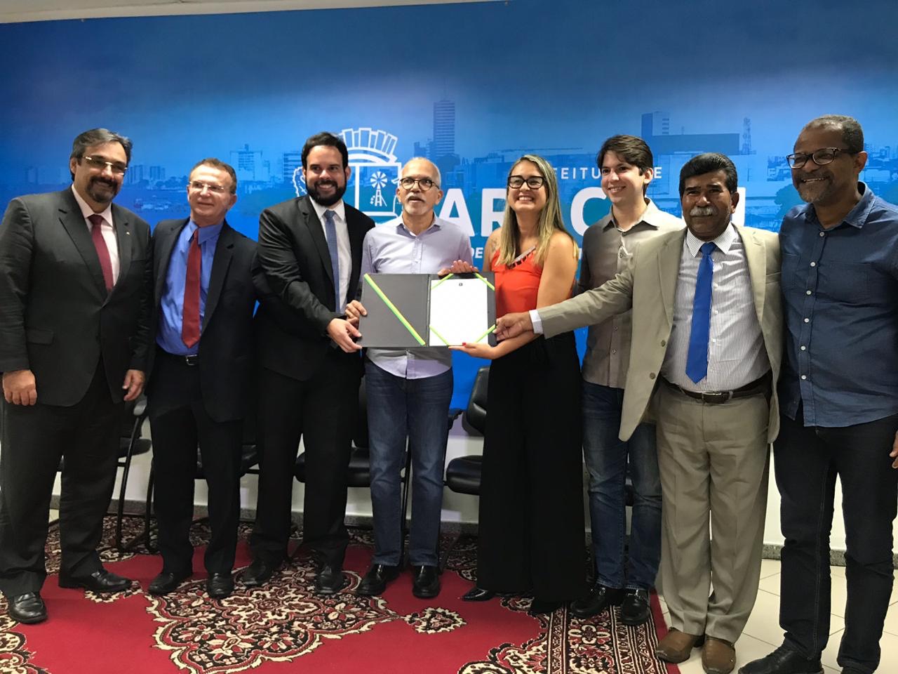 Thiaguinho Batalha participa da solenidade de sanção da lei do “Abril Laranja”