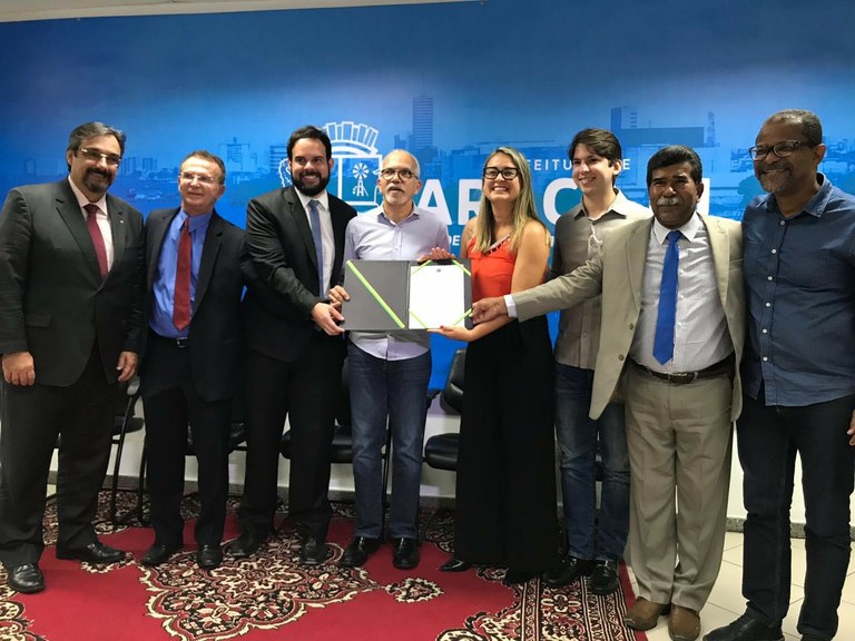 Thiaguinho Batalha participa da solenidade de sanção da lei do “Abril Laranja”