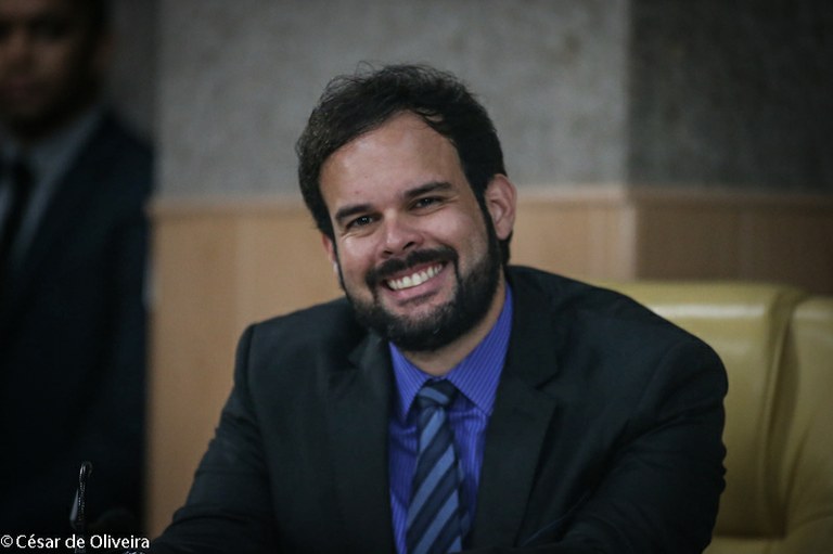 Thiaguinho Batalha solicita demandas ao prefeito Edvaldo Nogueira