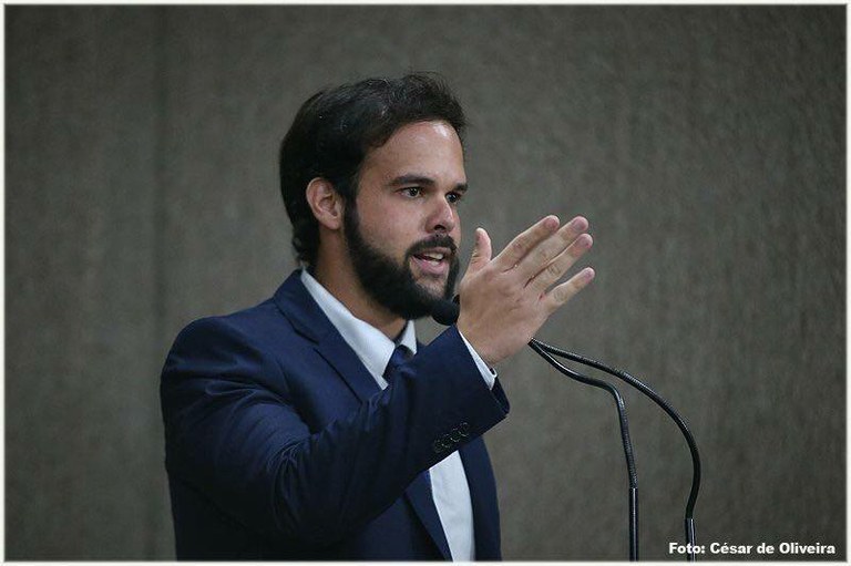 Thiaguinho destaca importantes projetos que serão votados na CMA