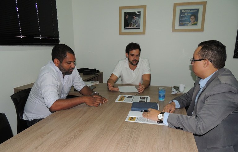 Thiaguinho discute com o presidente do CJE detalhes da sessão especial sobre Empreendedorismo