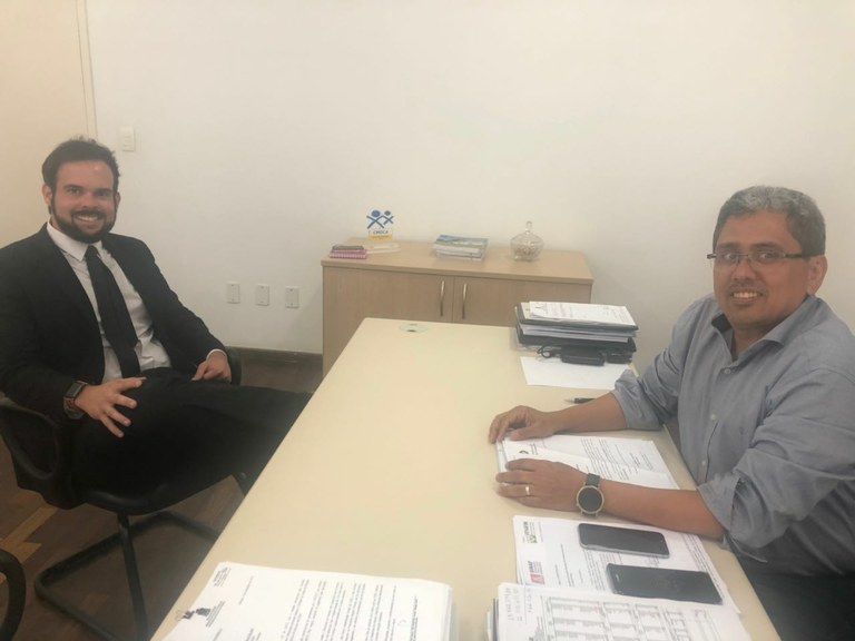 Thiaguinho discute com secretário da Fazenda peças orçamentárias e realização de audiências públicas