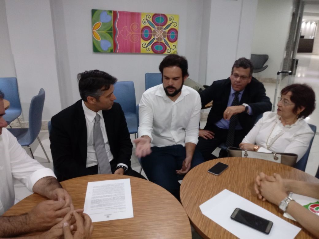 Thiaguinho discute situação dos servidores do INSS em Sergipe