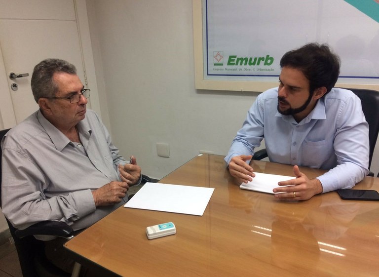 Thiaguinho leva demandas para o presidente da Emurb