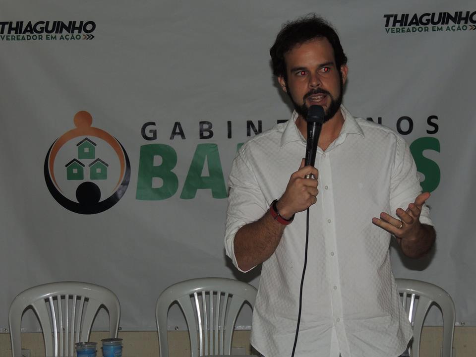 Thiaguinho realiza primeira edição do projeto Gabinete nos Bairros