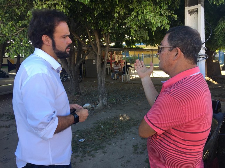 Thiaguinho recebe demandas do Augusto Franco e loteamento Barroso