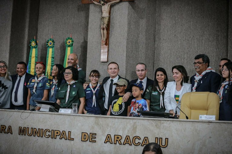 Tribuna Livre da CMA recebe grupo escoteiro Uirapuru
