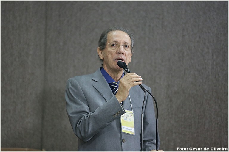 Tribuna Livre é ocupada por representantes do Conal