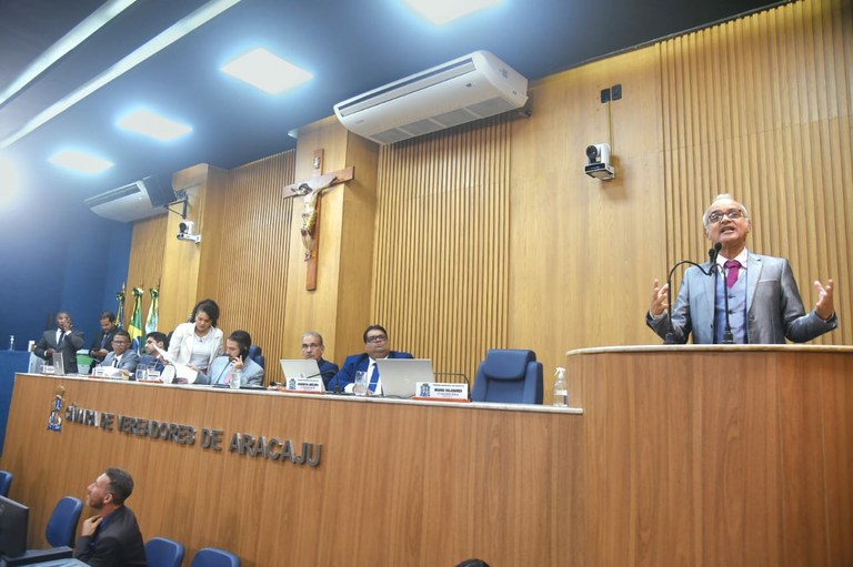 Tribuna Livre marca Dia de Combate à LGBTfobia e reforça papel da Câmara na defesa dos direitos humanos