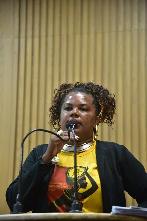 Tribuna Livre recebe presidente do Conselho Municipal de Participação e Promoção da Igualdade Racial