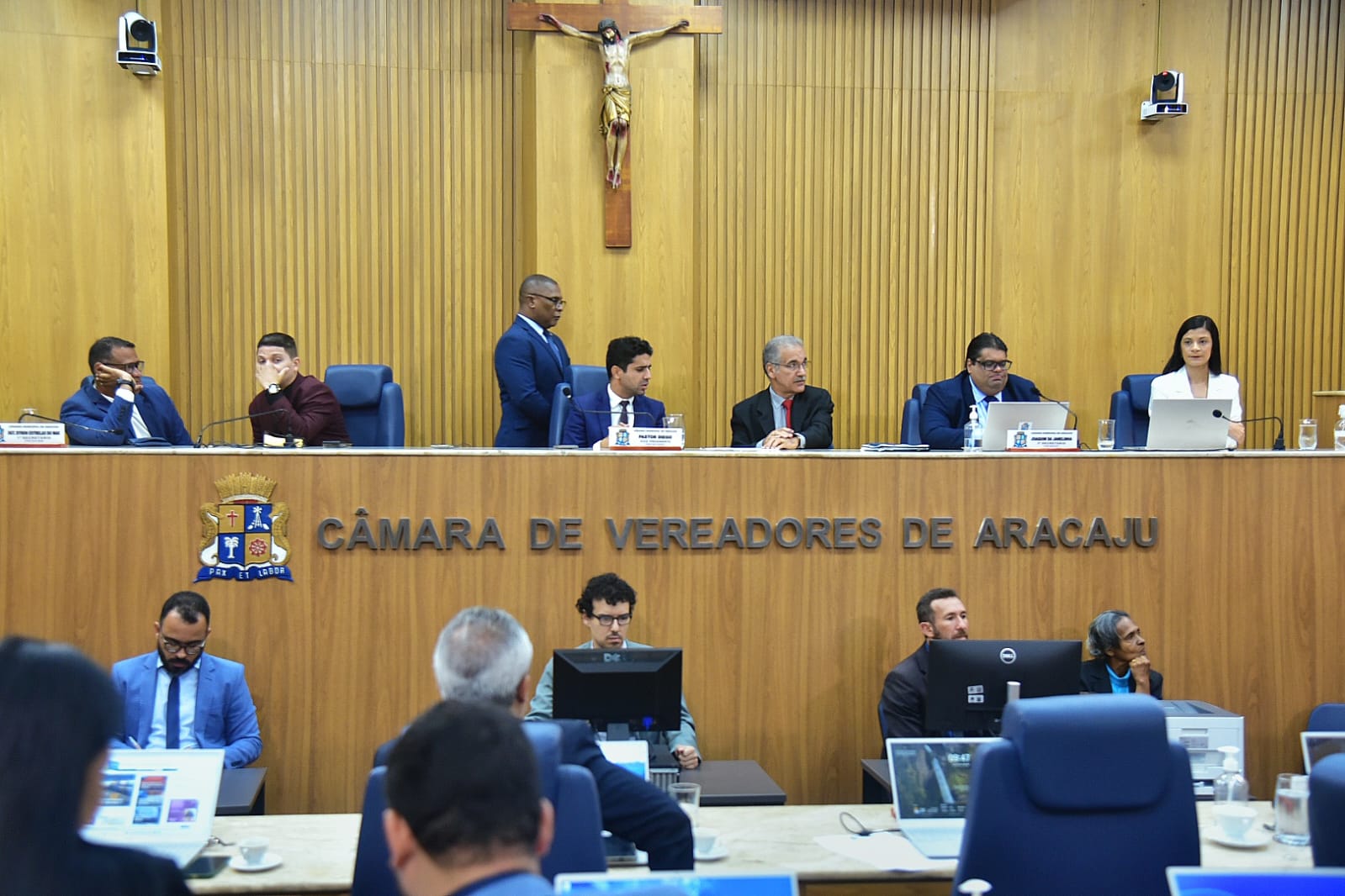 Tribuna Livre recebe representante da Associação Defensora dos Animais São Francisco de Assis