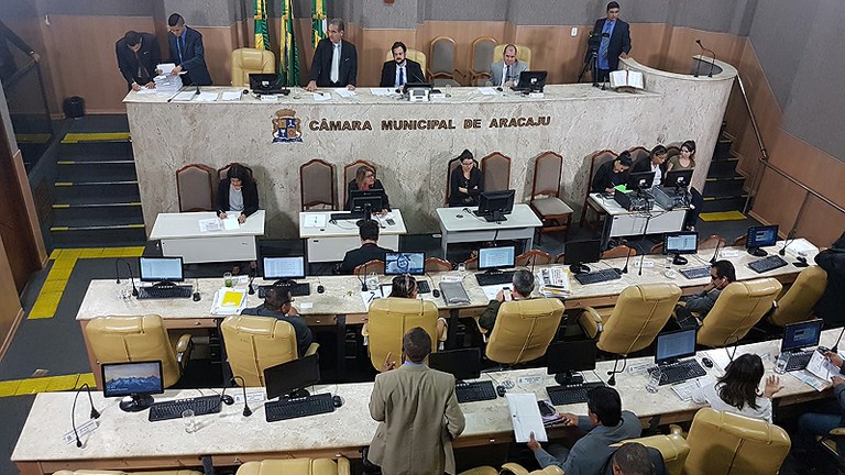 Tribuna Livre trata sobre dependência química em Aracaju