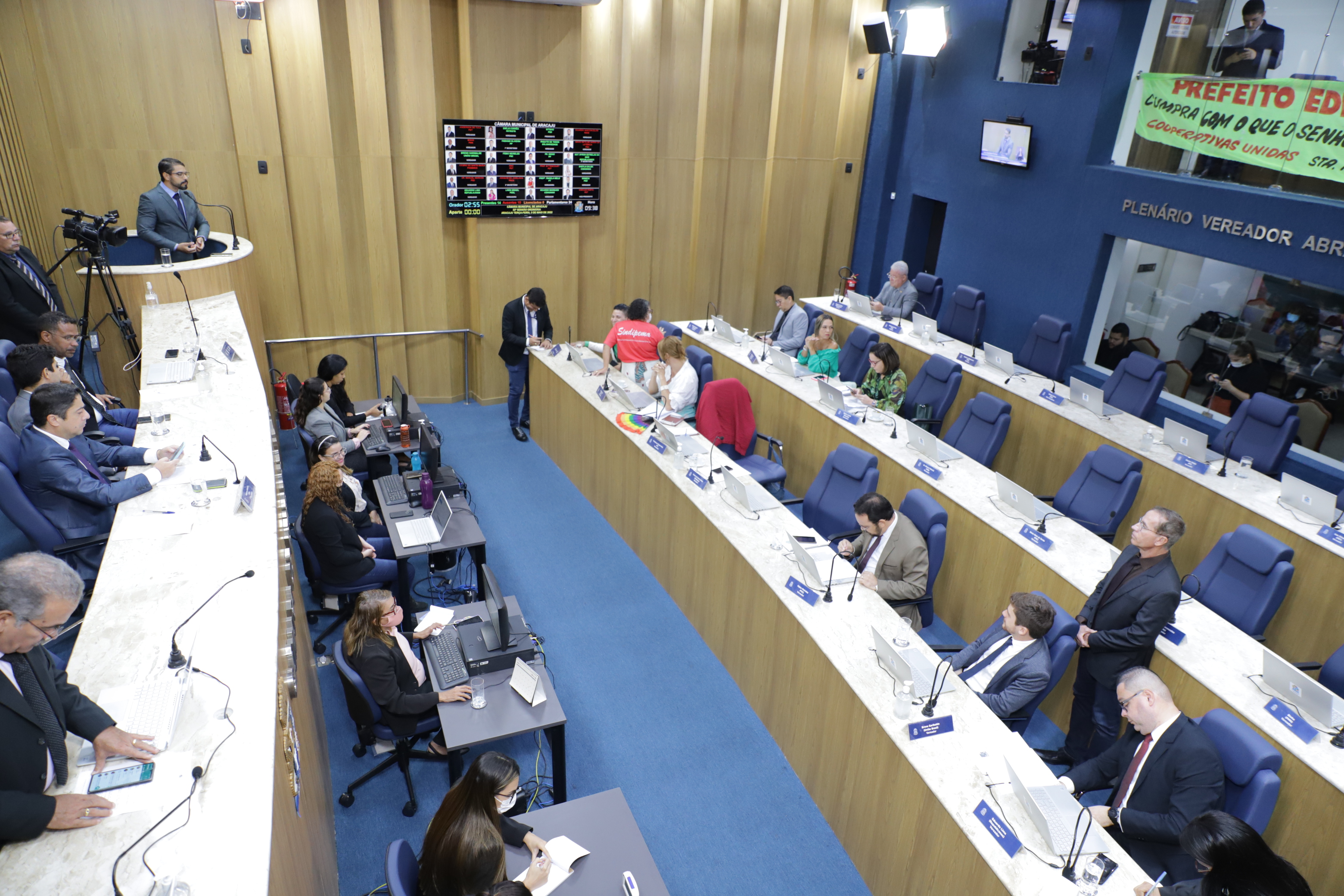 Tribuna Livre trata sobre regulamentação de transporte alternativo 