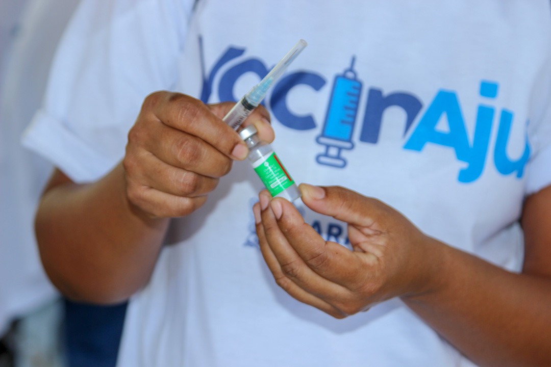 Vacinação para pessoas com Down e autismo: Byron comemora iniciativa do Governo do Estado