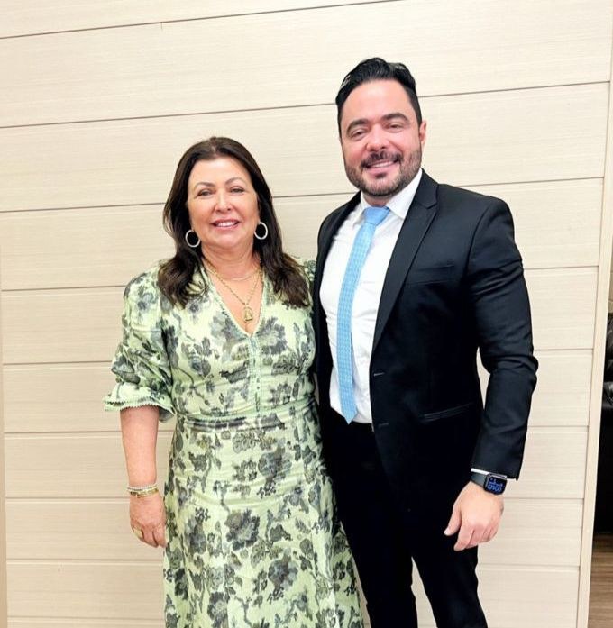 Vander Costa fez visita de cortesia à conselheira do Estado, Susana Azevedo.